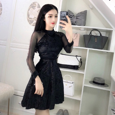 Μοντέρνο βελούδινο γυναικείο μαύρο φόρεμα