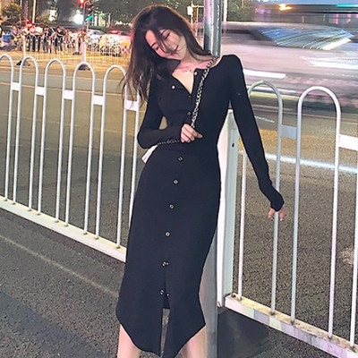 Casual γυναικείο φόρεμα με κουμπιά σε μαύρο χρώμα