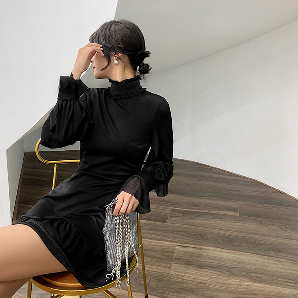 Rochie elegantă de damă, cu guler polo și mâneci lotus, de culoare neagră