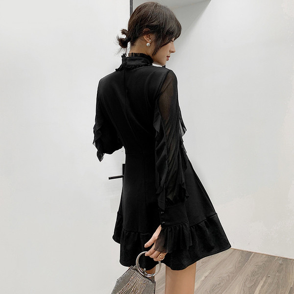 Rochie elegantă de damă, cu guler polo și mâneci lotus, de culoare neagră