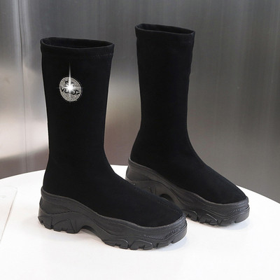 Cizme de dama cu talpa inalta de culoare neagra