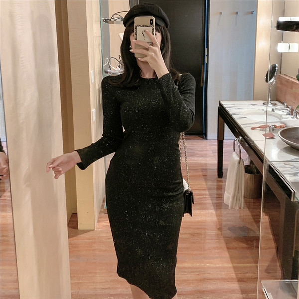 Μοντέρνο γυναικείο φόρεμα με κομψό αποτέλεσμα σε μαύρο και γκρι χρώμα