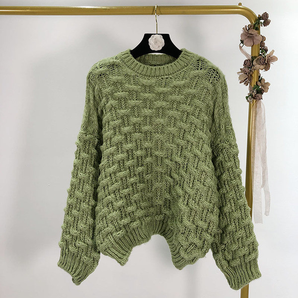 Pulover gros de dama in roz, albastru, verde si alb