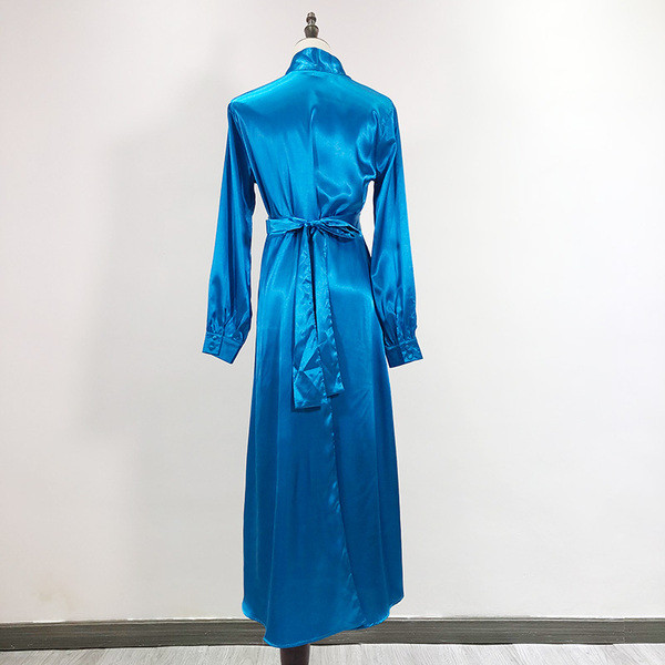 Μακρύ φόρεμα σε μπλε χρώμα με κορδόνια