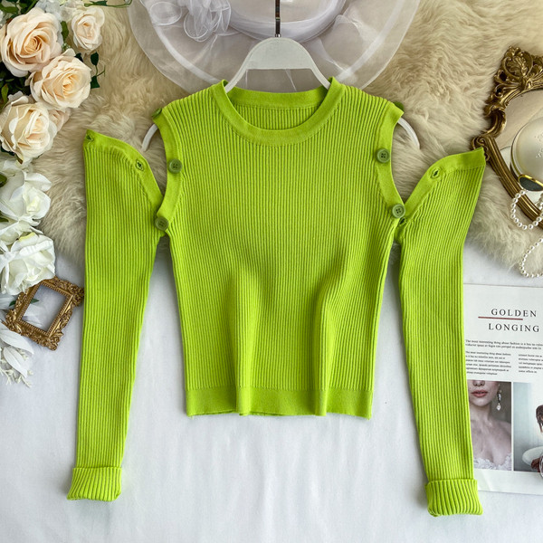 Pulover casual de dama cu decolteu oval si nasturi in verde si negru