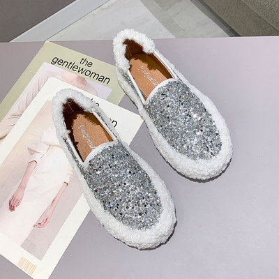 Νέο μοντέλο γυναικεία παπούτσια με  λαμπερό αποτέλεσμα σε τρία χρώματα