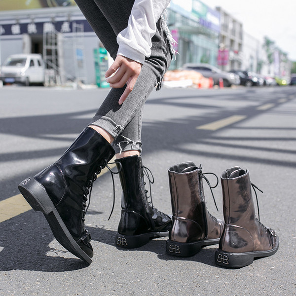 Ghete de dama moderne cu element metalic