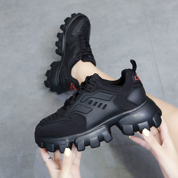 Νέο μοντέλο μοντέρνα γυναικεία αθλητικά παπούτσια σε τρία χρώματα