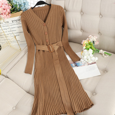 Rochie casual de dama tricotata cu decolteu spitz si nasturi in mai multe culori