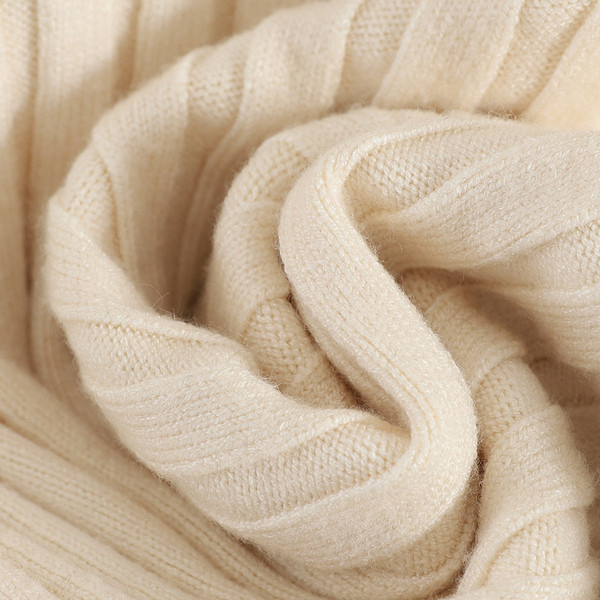 Rochie casual de dama tricotata cu decolteu spitz si nasturi in mai multe culori