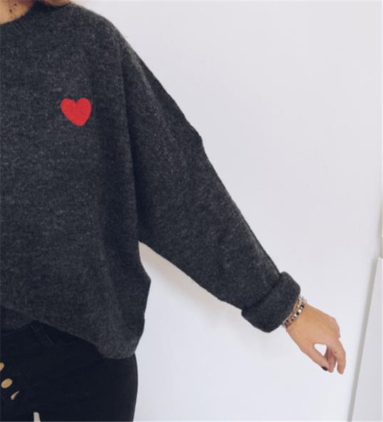 Pulover de dama casual cu aplicatie si decolteu oval model larg