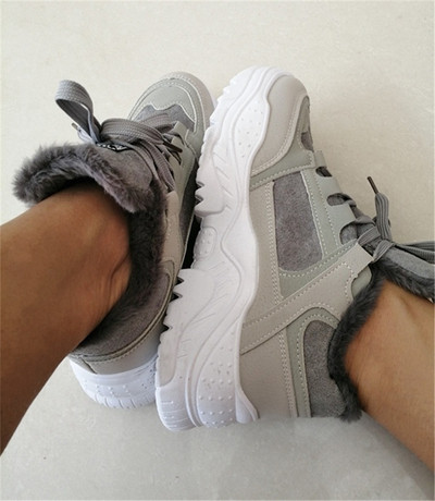 Női alkalmi tornacipő puha béléssel és fűzővel több színben