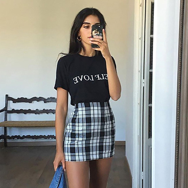 Fusta de dama in carouri model nou cu talie inalta in negru