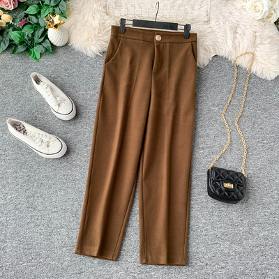Pantaloni moderni de dama cu buzunare in trei culori