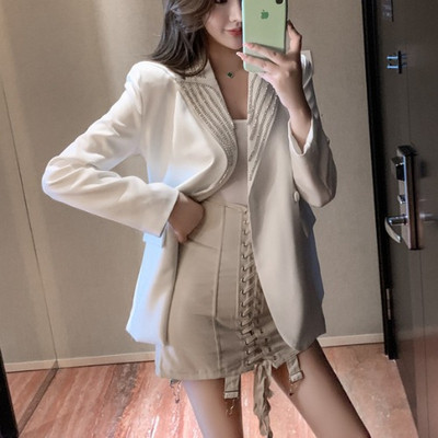 Jachetă modernă pentru femei în alb și negru