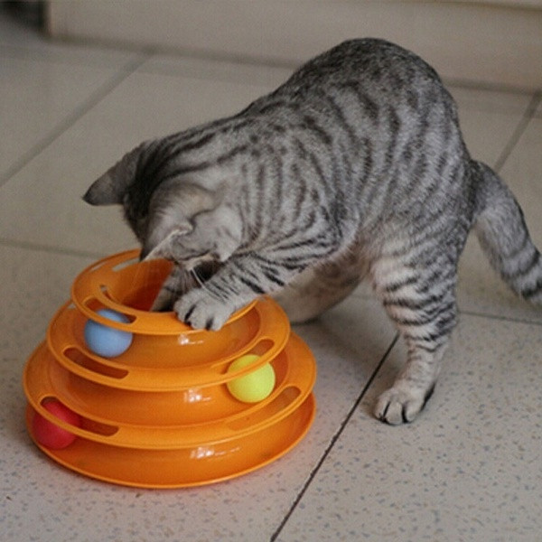 Интерактивна пластмасова играчка с топчета за котки в зелен и оранжев цвят 
