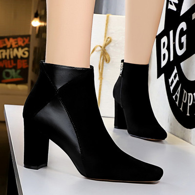 Cizme de dama elegante cu fermoar si toc inalt de culoare neagra