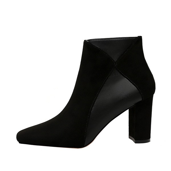 Cizme de dama elegante cu fermoar si toc inalt de culoare neagra