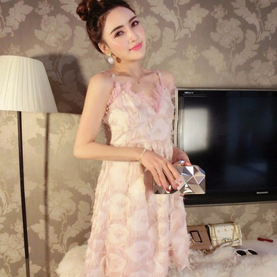 Rochie eleganta scurta cu bretele si franjuri in trei culori