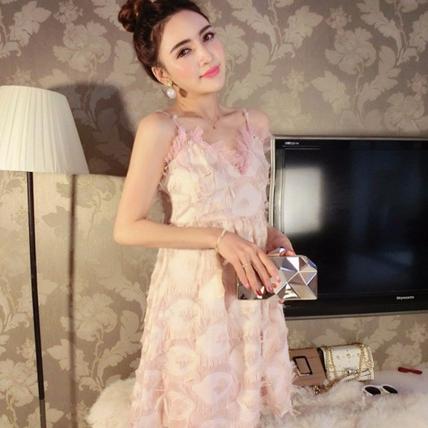 Rochie eleganta scurta cu bretele si franjuri in trei culori