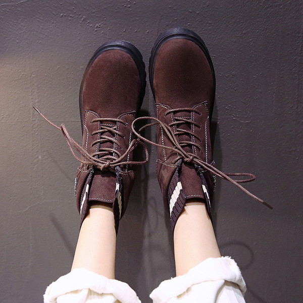 Cizme casual de dama cu sireturi in negru si maro