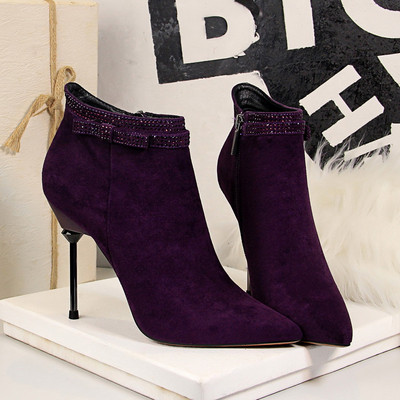 Ghete de dama elegante din piele intoarsa ecologica cu toc subtire si fermoar in patru culori