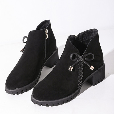 Γυναικείες  μπότες σουέτ με παχιά τακούνι σε μαύρο και μπεζ χρώμα