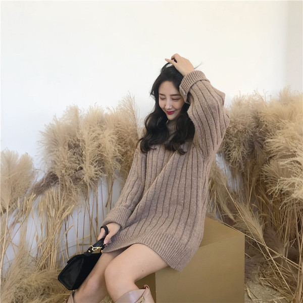 Pulover lung și gros cu guler înalt în două culori