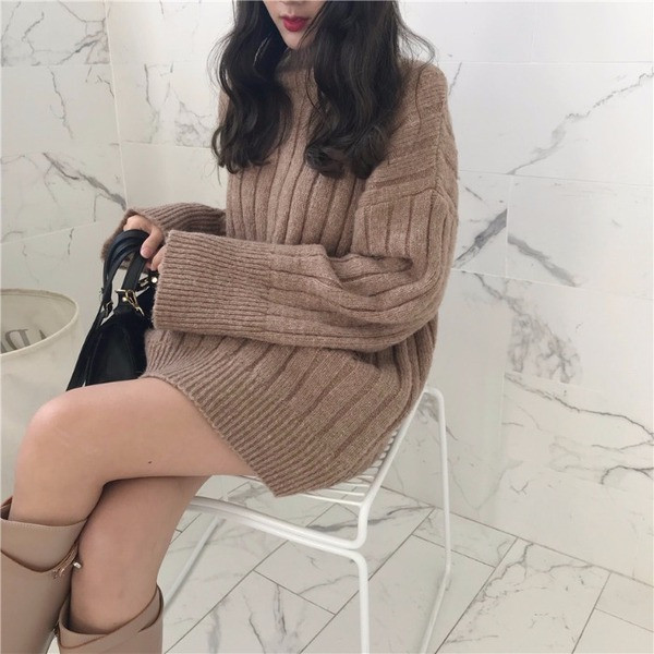 Pulover lung și gros cu guler înalt în două culori