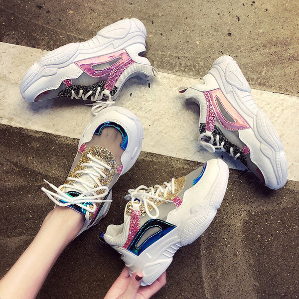 Γυναικεία αθλητικά πάνινα παπούτσια με μια σκληρή σόλα σε διάφορα χρώματα