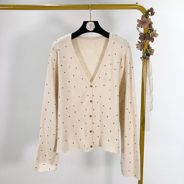 Vesta de dama scurta si lata cu elemente metalice in mai multe culori