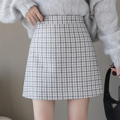 Fusta de dama scurta in carouri actuala cu talie inalta