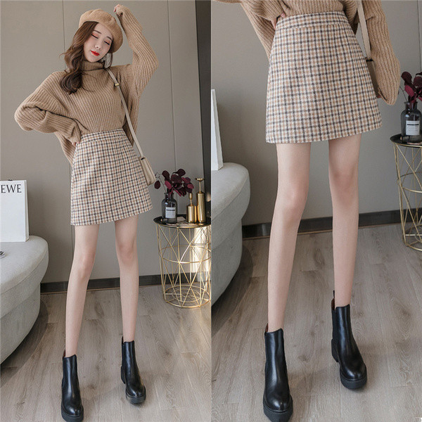 Fusta de dama scurta in carouri actuala cu talie inalta