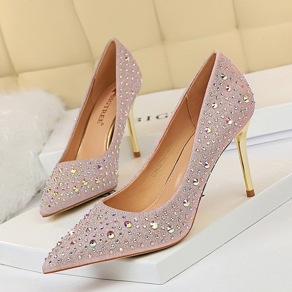 Női köves cipő, magassarkú több színben