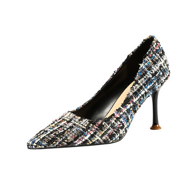 Μοντέρνα γυναικεία παπούτσια με ψηλά τακούνια