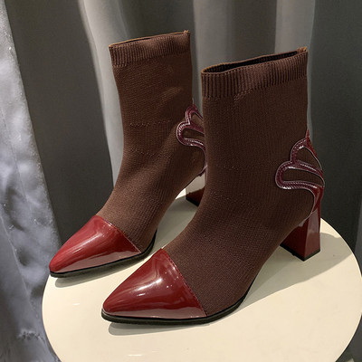 Μυτερό μοντέλο γυναικείες μπότες  σε διάφορα χρώματα