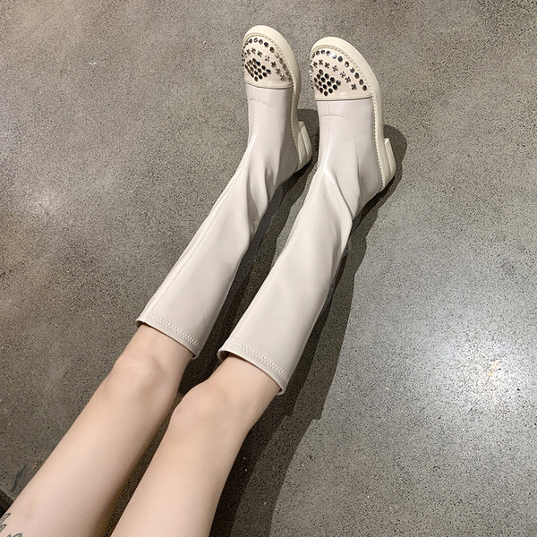 Cizme de dama din piele cu elemente metalice in alb si negru