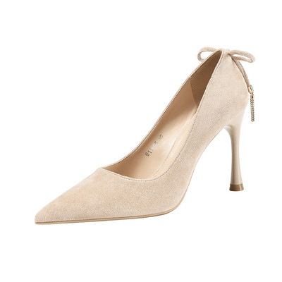 Κομψά γυναικεία παπούτσια  με ψηλό τακούνι σε διάφορα χρώματα