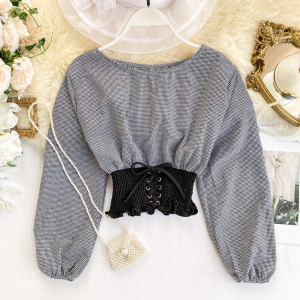 Γυναικείες μπλούζες με στρογγυλη λαιμόκοψη με κορδόνια σε διάφορα χρώματα