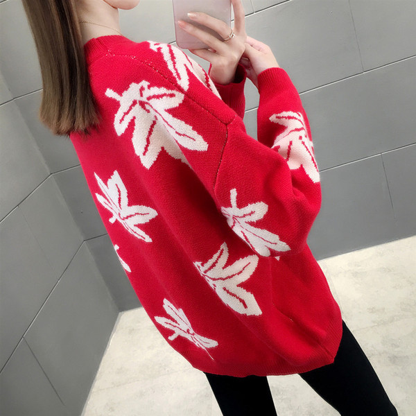 Pulover de iarnă de damă elegant cu broderie în alb și roșu