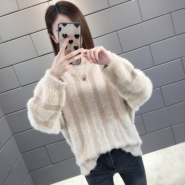 Γυναικείο μοντέρνο πουλόβερ με στρογγυλο περιλαίμιο σε διάφορα χρώματα