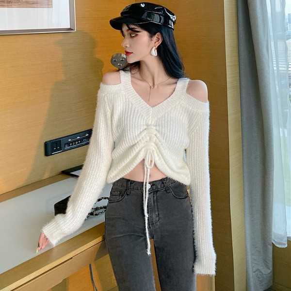 Pulover scurt tricotat cu cravate si umerii goi - doua culori