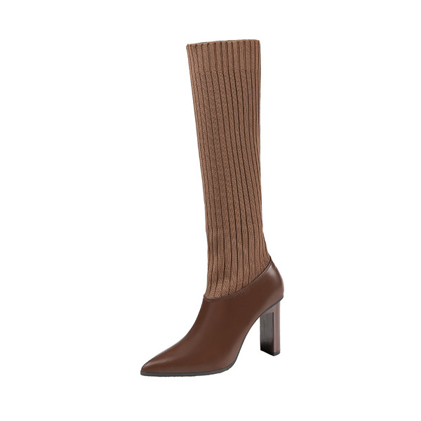 Modern női csizma zoknissarkú több színben