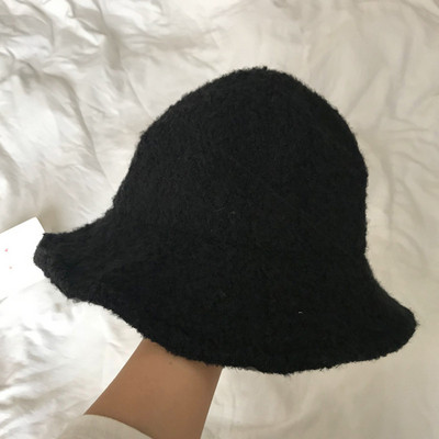 Γυναικείο μοντέρνο καπέλο σε κίτρινο, πράσινο, μαύρο και μπορντό χρώμα