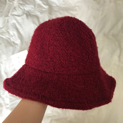 Γυναικείο μοντέρνο καπέλο σε κίτρινο, πράσινο, μαύρο και μπορντό χρώμα