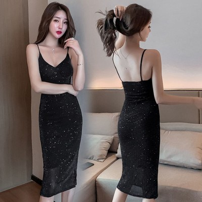 Rochie de dama eleganta cu efect stralucitor si bretele subtiri de culoare neagra