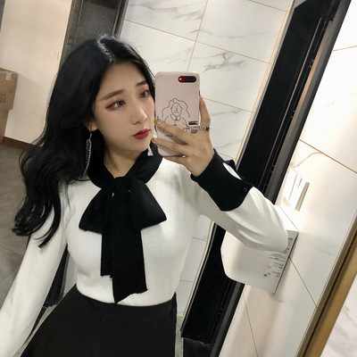 Bluza de dama eleganta cu panglica pe decolteu in alb si negru