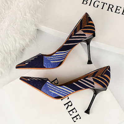 Cizme de dama stilate cu toc subtire si model ascutit cu imprimeu color in mai multe culori