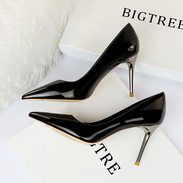 Pantofi eleganti de dama cu toc inalt din piele ecologica in mai multe culori