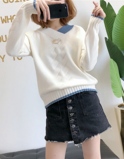 Pulover de dama cu decolteu spitz in mai multe culori